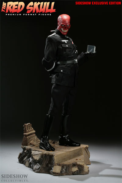 Sideshow Collectibles - Red Skull Premium Format Figure