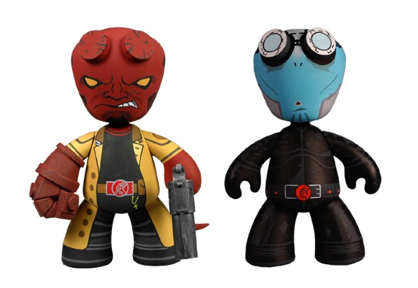 Toys R Us Exclusive Hellboy and Abe Sapien Mez-Itz