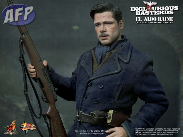 Toys Inglourious Basterds Lt. Aldo Raine Pics - ActionFigurePics.com