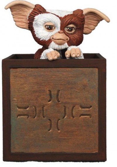 gizmo neca figure