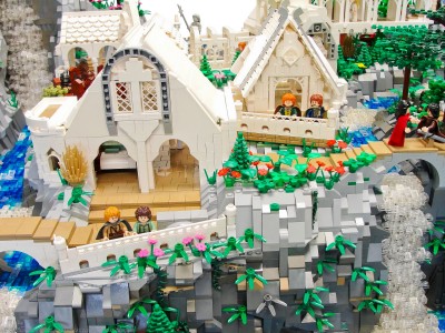 Custom LEGO Rivendell from Lord of the Rings Weighs More than Samwise ...
