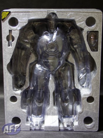 Hot Toys Iron Monger (4 of 8)