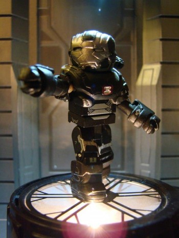 Diamond Select Toys Iron Man Minimates 4
