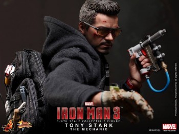 Iron Man 3 Tony Stark (The Mechanic) Collectible Figurine 1