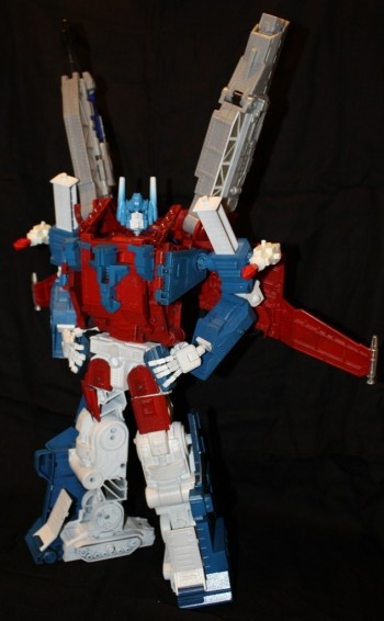 Transformers Masterpiece Ultra Magnus 1