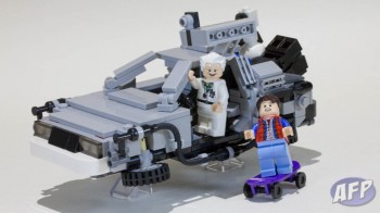 Lego Back to the Future DeLorean Time Machine (10 of 14)