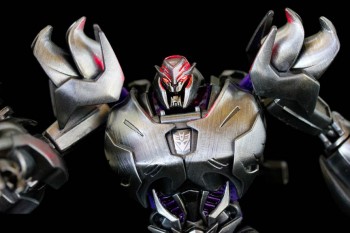 Transformers Prime Voyager Class Megatron 2