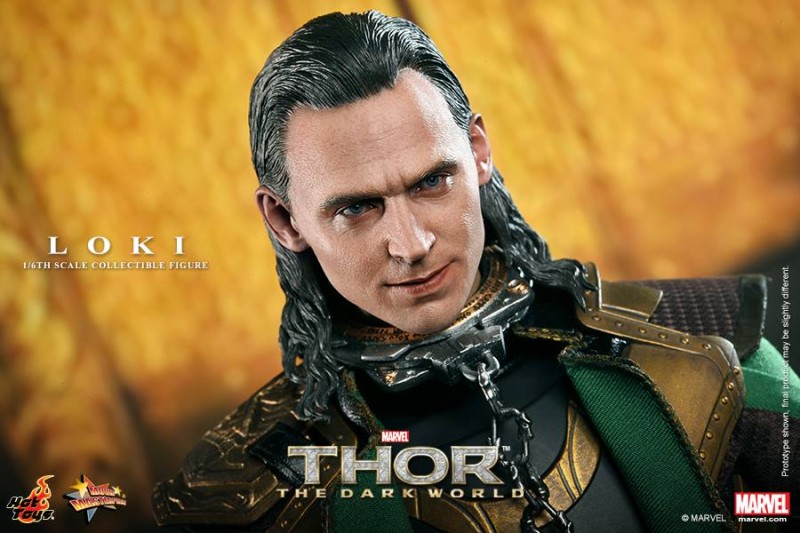 Hot Toys Loki - Thor the Dark World 01
