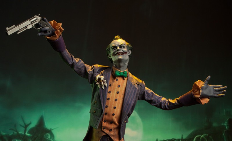 Sideshow Collectibles Arkham Asylum Joker Premium Format Figure 01