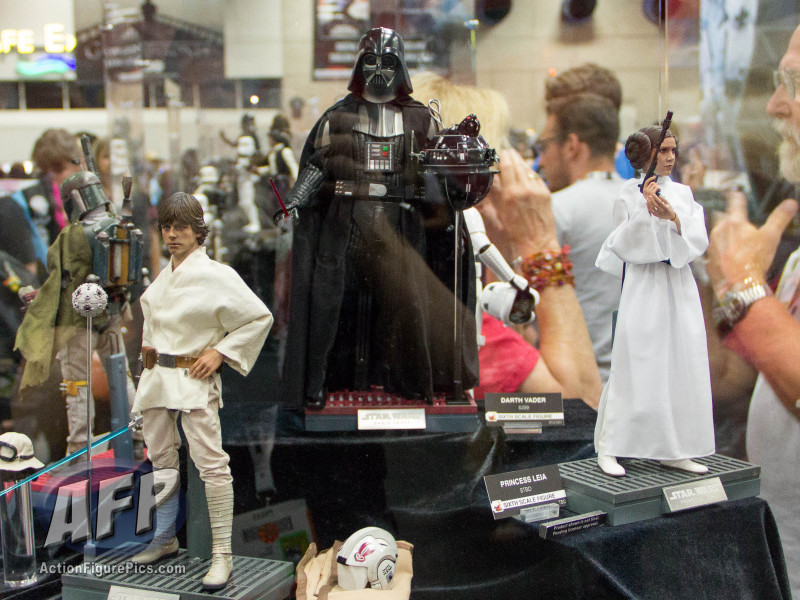 SDCC 2015 Hot Toys (1 of 51)