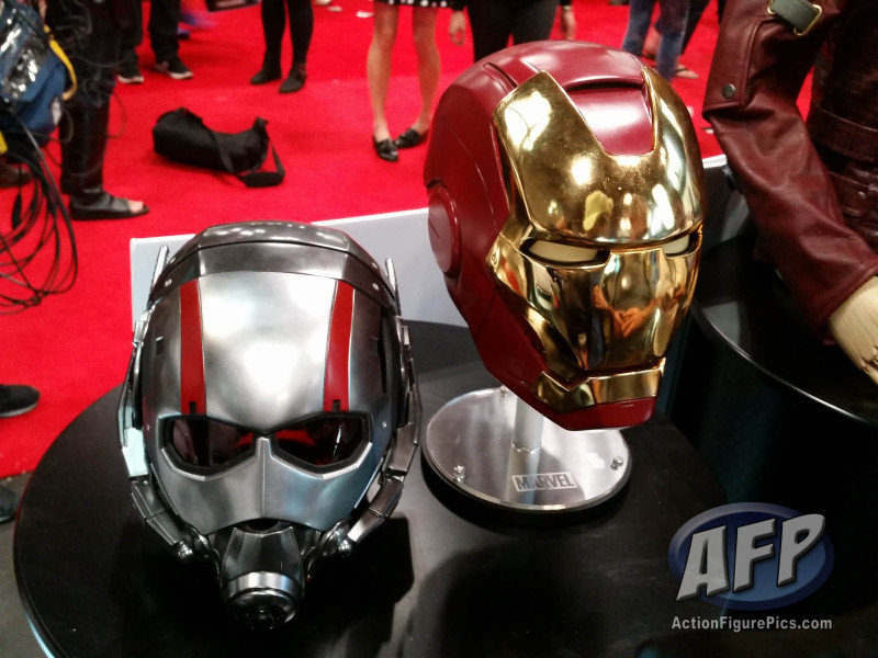 NYCC 2015 - EFX Collectibles Marvel Cinematic Universe Replicas (1 of 8)